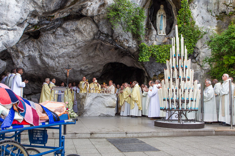 167-lourdes13-7714