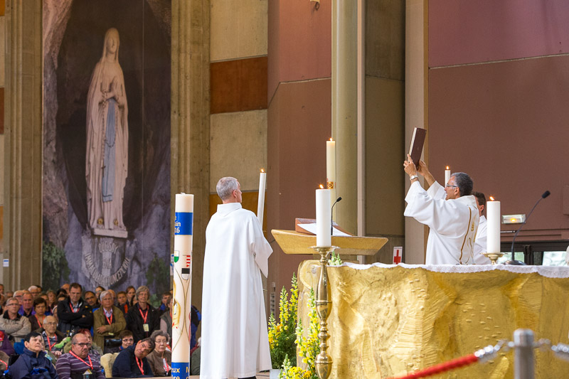 0390-lourdes2016-1120