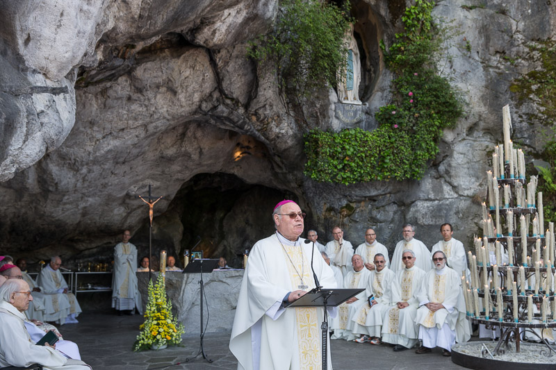 0700-lourdes2016-1289