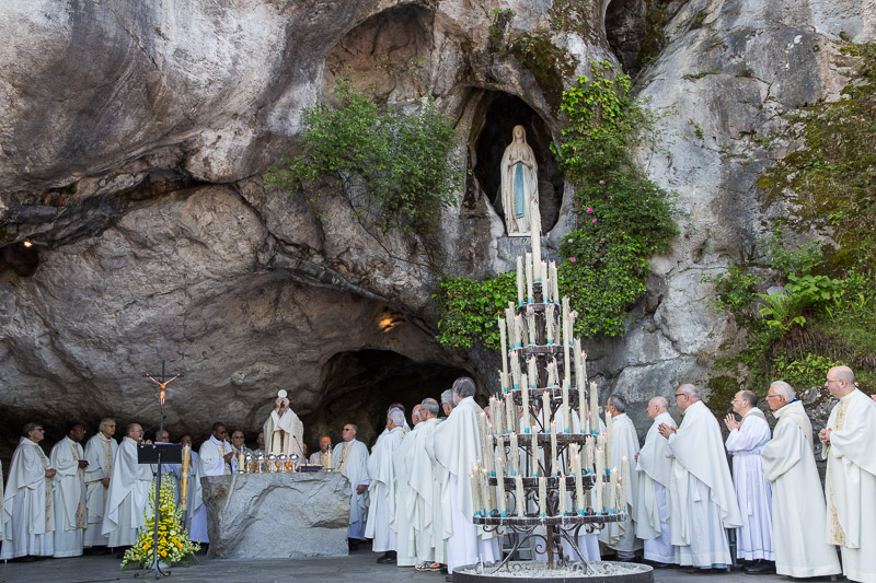 0720-lourdes2016-1299