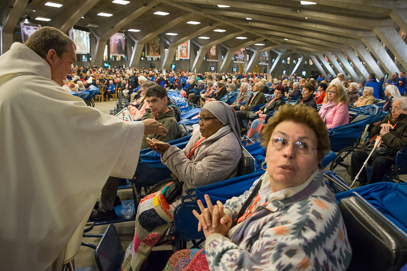 1200-lourdes2016-1542