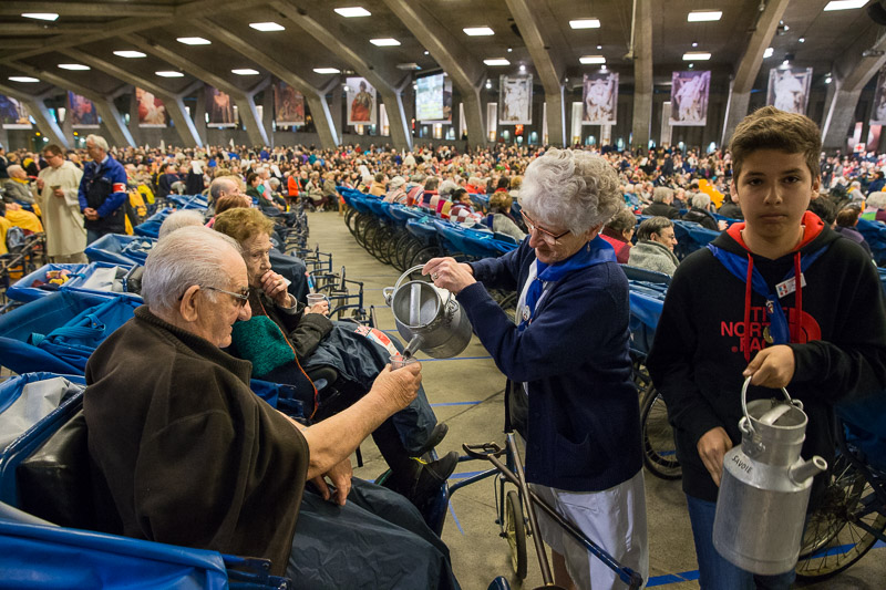 1210-lourdes2016-1543