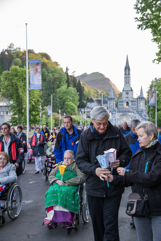 1380-lourdes2016-1702