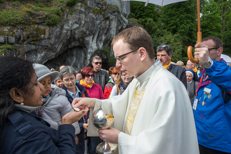 1730-lourdes2016-1922