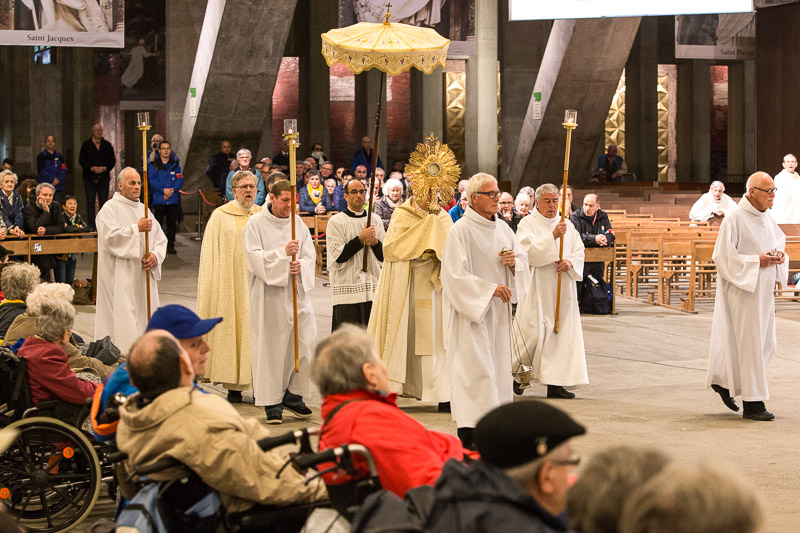 2010-lourdes2016-2060