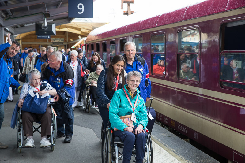 2350-lourdes2016-2300