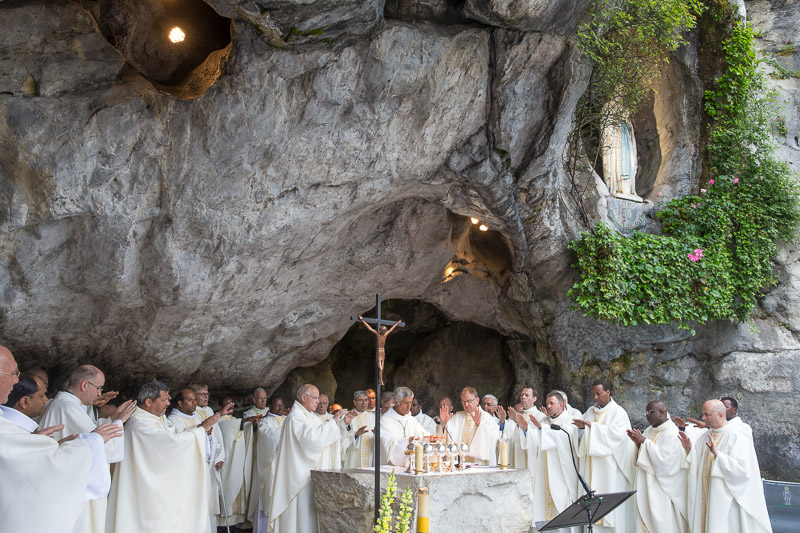 2010-lourdes2017-1967