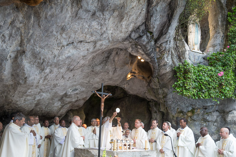 2020-lourdes2017-1969