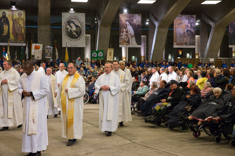 2300-lourdes2017-2069