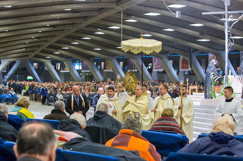 2340-lourdes2017-2106